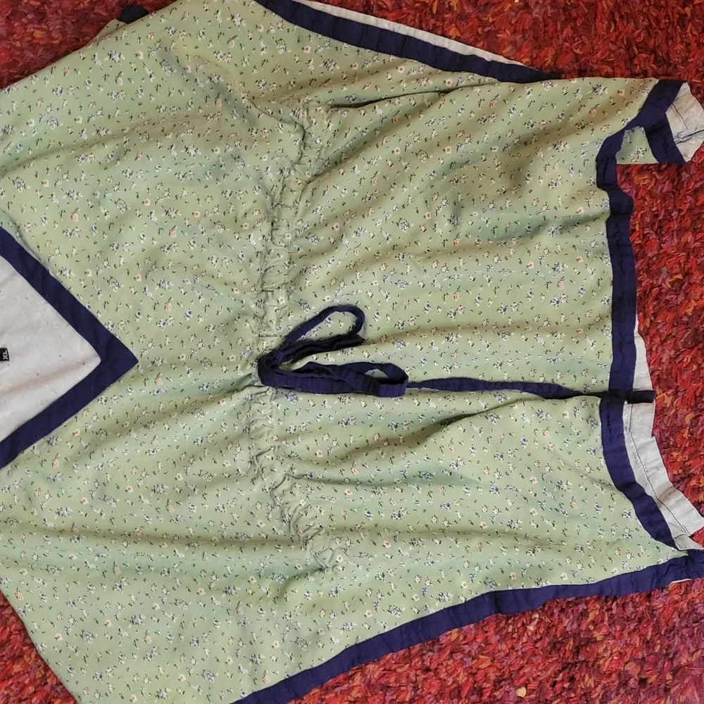 Womens Mint Green Floral Pajama Co-ord with Sleeveless V-Neck Top And Tie Waist - Picture 5 of 6